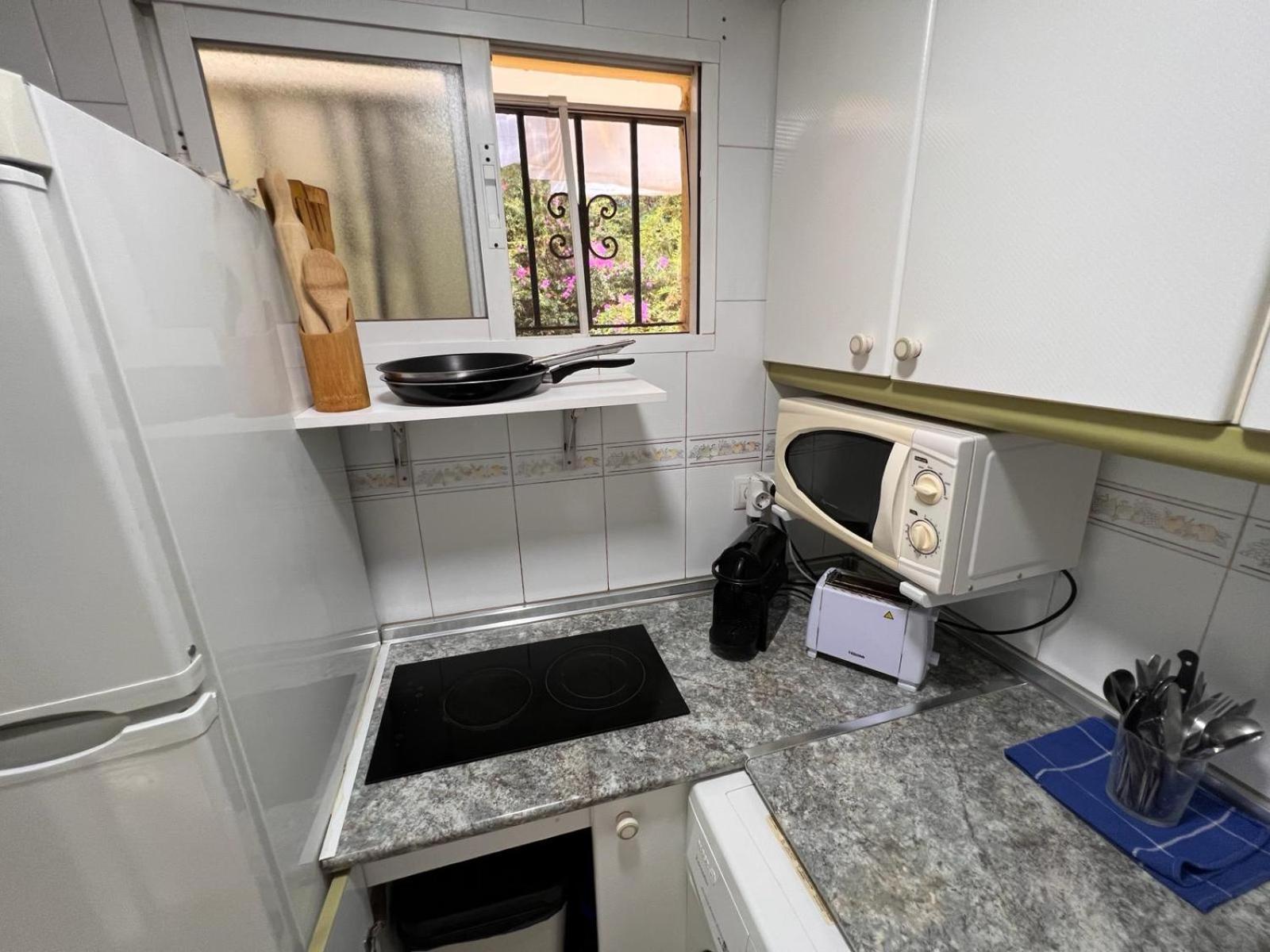 Estudio En La Carihuela Lejlighed *